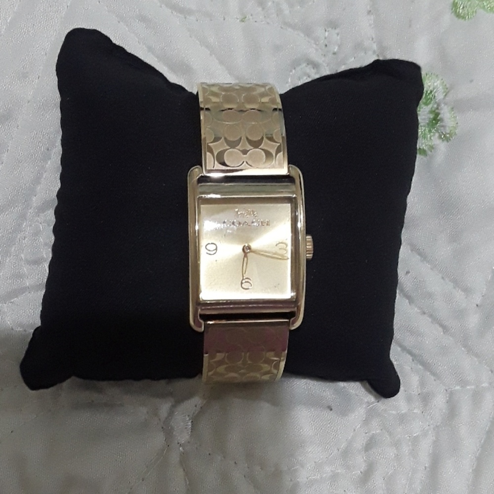 Brand New Original Woman Coach Watch.